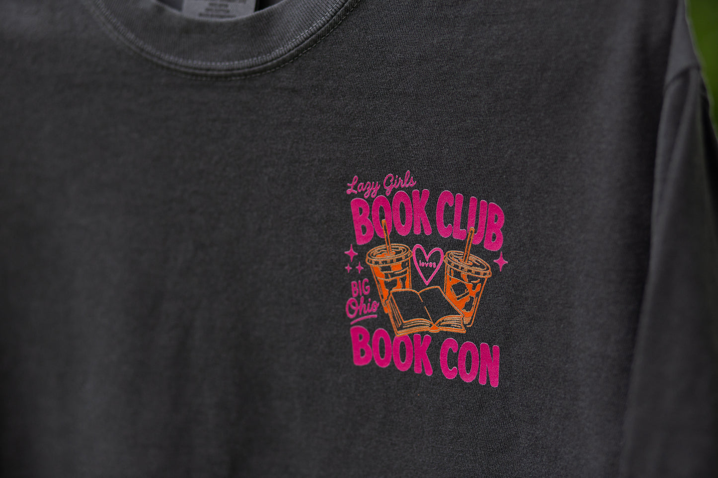 BOOK CON TEE- Pepper
