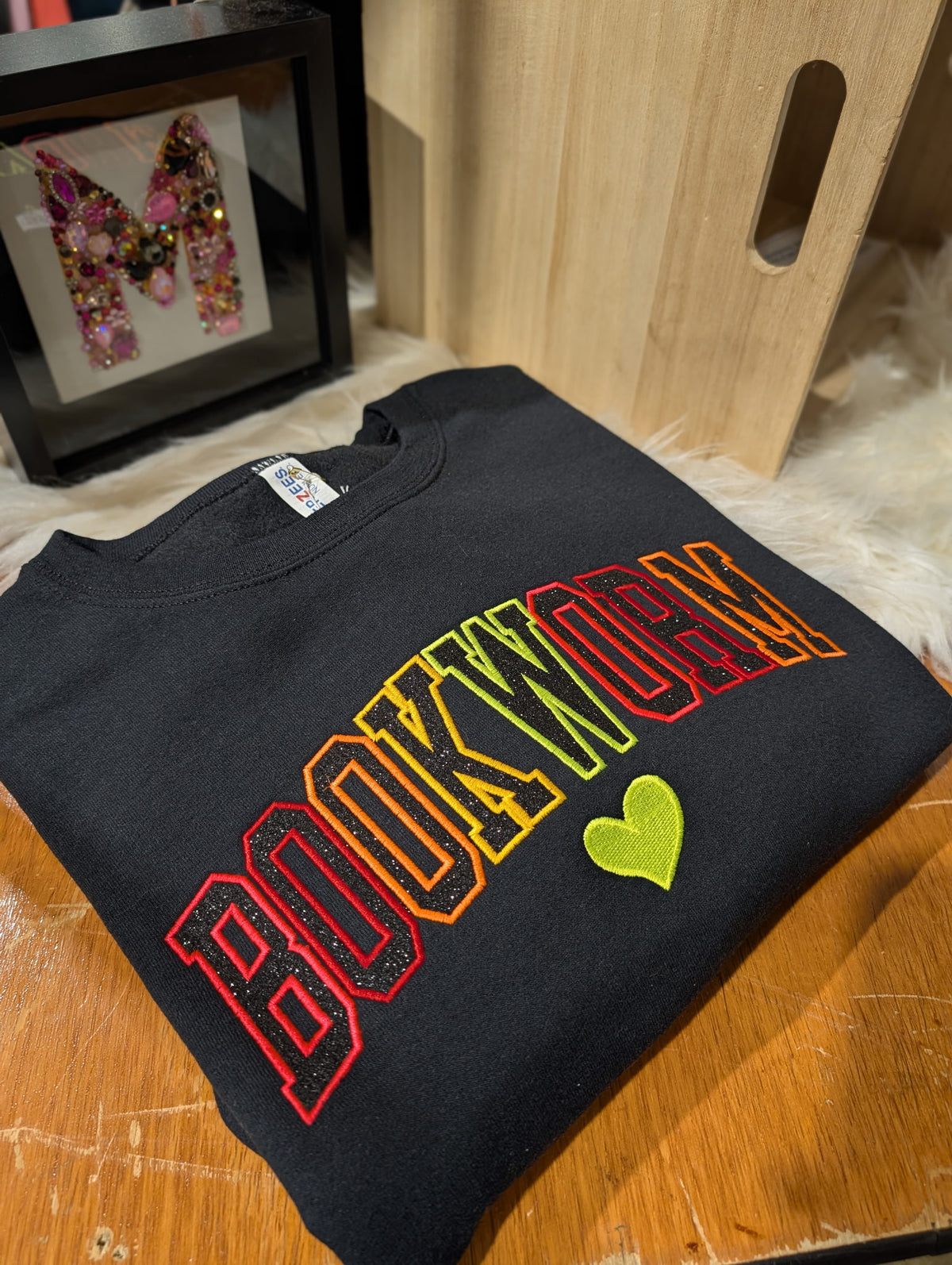 BOOKWORM Appliqué Glitter Crewneck Sweatshirt-BLACK NEON