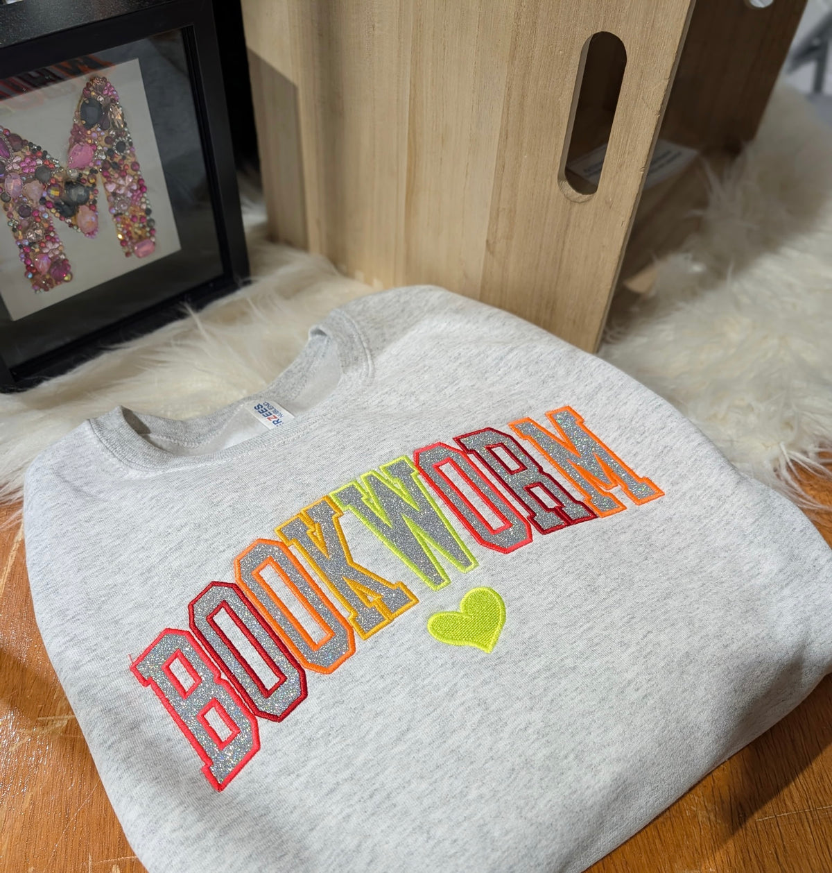 BOOKWORM Appliqué Glitter Crewneck Sweatshirt-ASH NEON