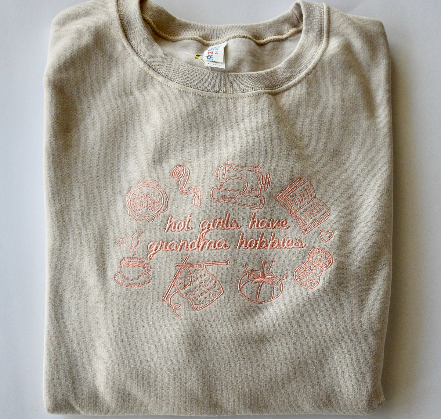 GRANNY HOBBIES-EMB