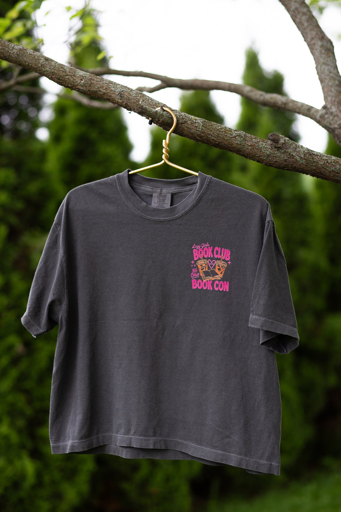 BOOK CON TEE- Pepper